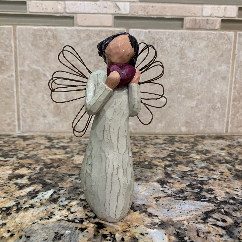 Willow Tree - Angel of the Heart